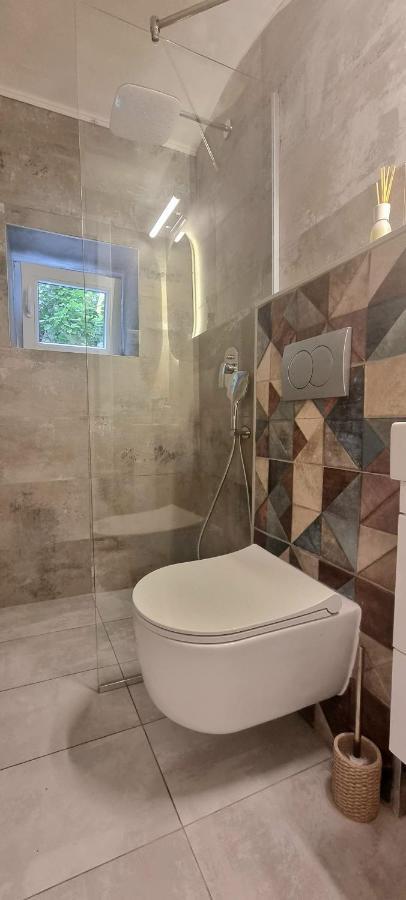 Hugo Old Town Apartment Белград Екстериор снимка
