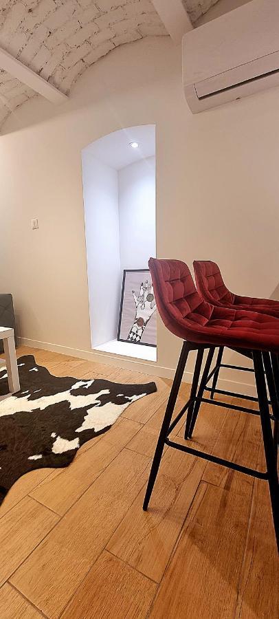 Hugo Old Town Apartment Белград Екстериор снимка