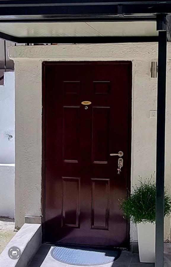 Hugo Old Town Apartment Белград Екстериор снимка