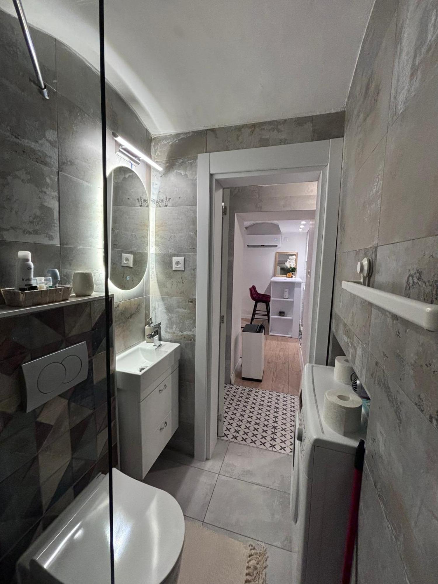 Hugo Old Town Apartment Белград Екстериор снимка